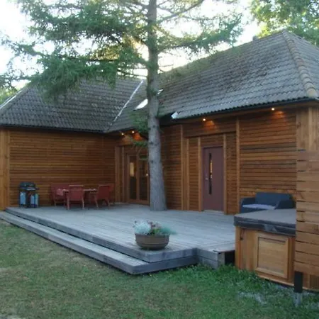 Feriehus Isakaru Puhkemaja